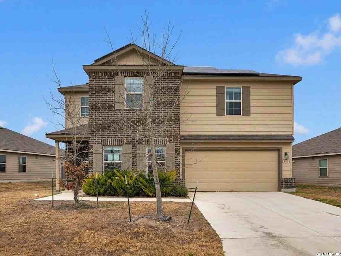 13430 Sendero Roble - Photo 2 of 12