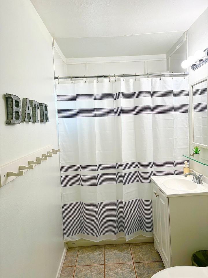 2705 S Nogales Ave - Photo 5 of 9