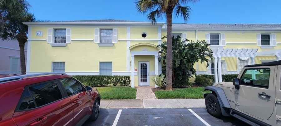 237 Seahorse Dr Se #B - Photo 2 of 25