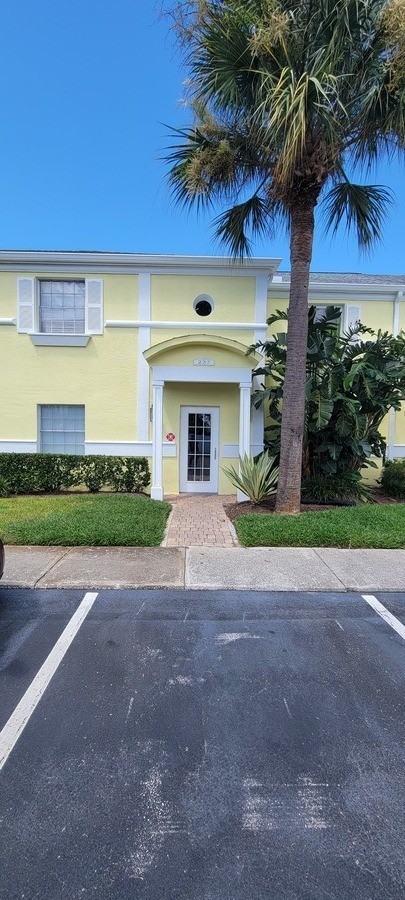 237 Seahorse Dr Se #B - Photo 3 of 25
