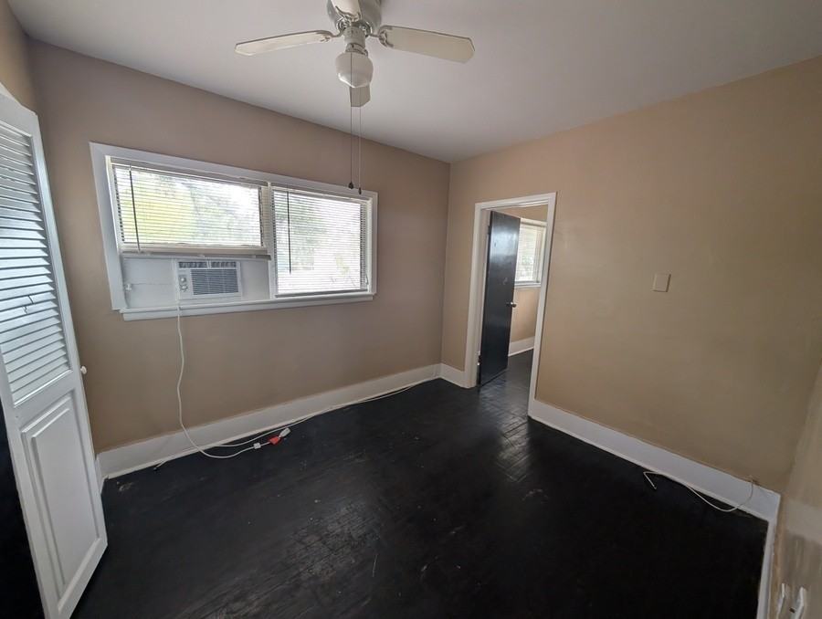 407 Engman St #B - Photo 4 of 12