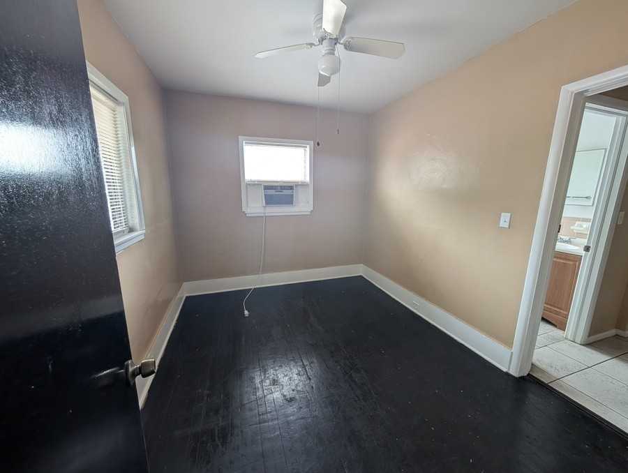 407 Engman St #B - Photo 6 of 12