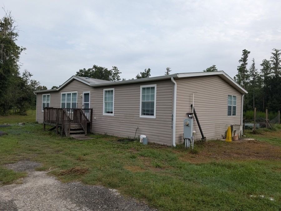 6806 Pearson Ln - Photo 2 of 26