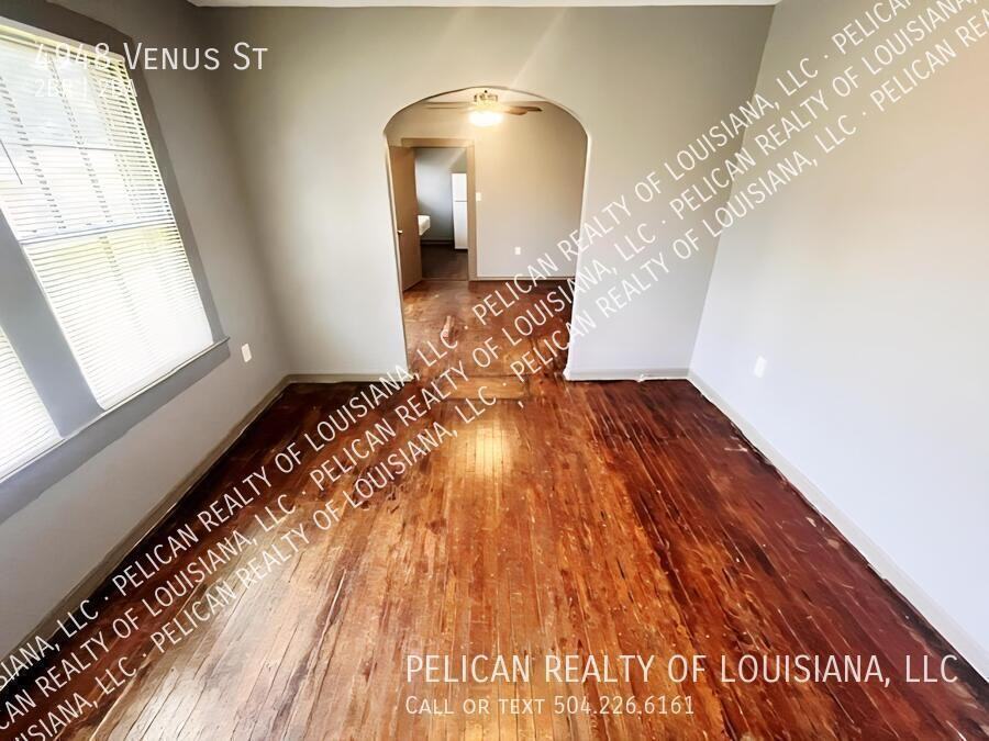 4948 Venus St - Photo 5 of 9