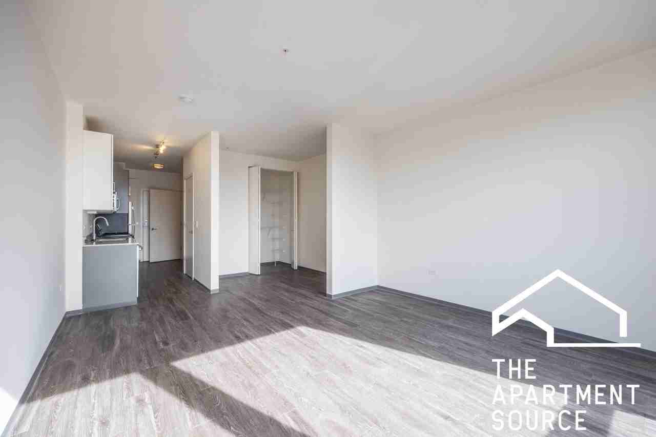 2340 N California Ave #504 - Photo 3 of 47
