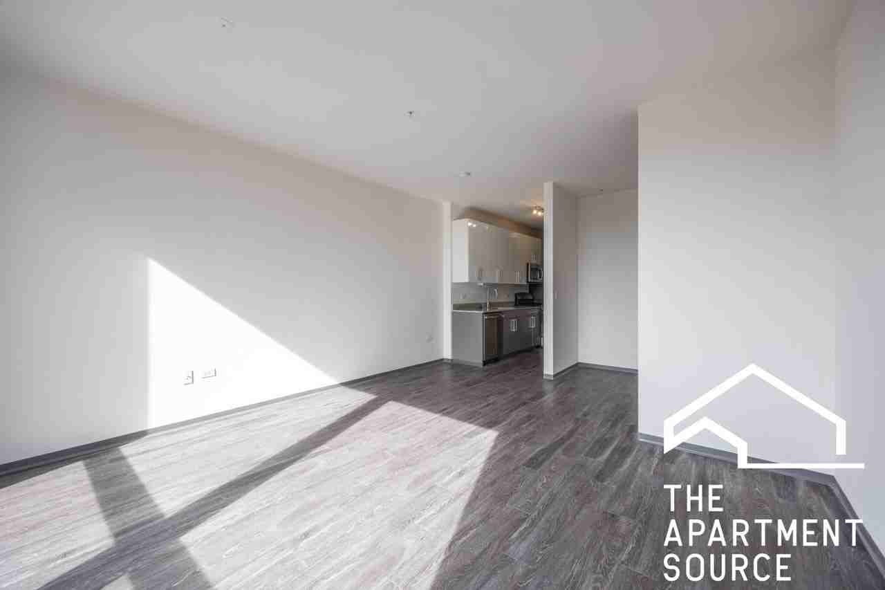 2340 N California Ave #305 - Photo 5 of 47