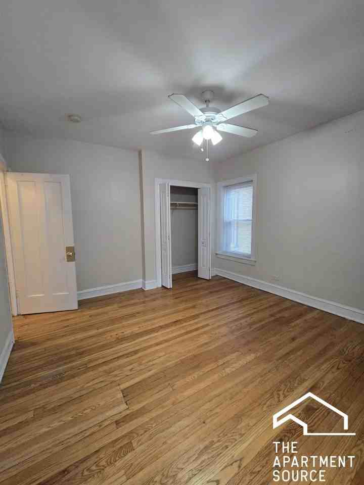 834 Reba Pl #2S - Photo 5 of 7