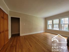 910 Reba Pl #2S - Photo 1 of 1