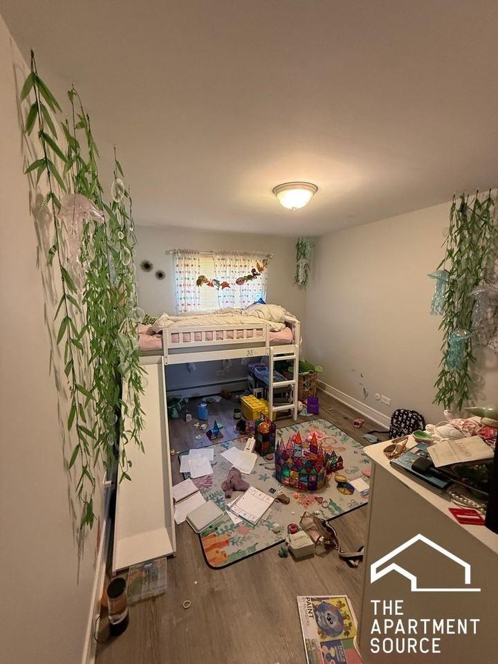 13 Scotdale Rd #4 - Photo 6 of 10