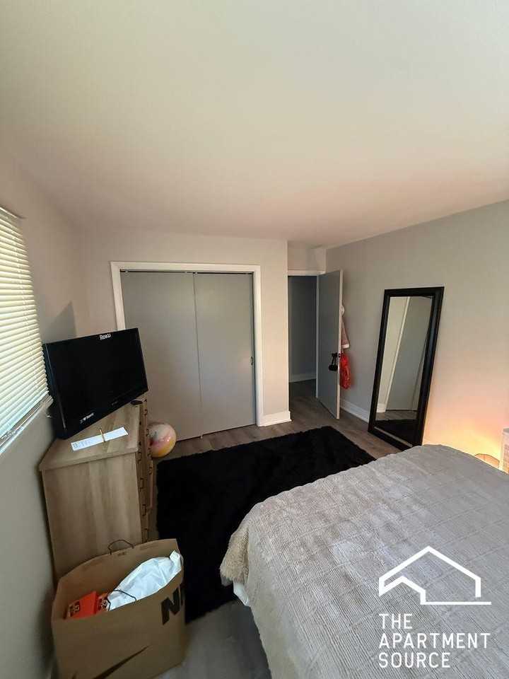 13 Scotdale Rd #4 - Photo 7 of 10