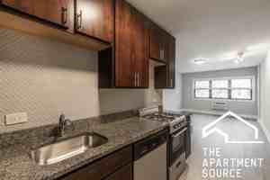 featured image of 1435 N Dearborn St #A4