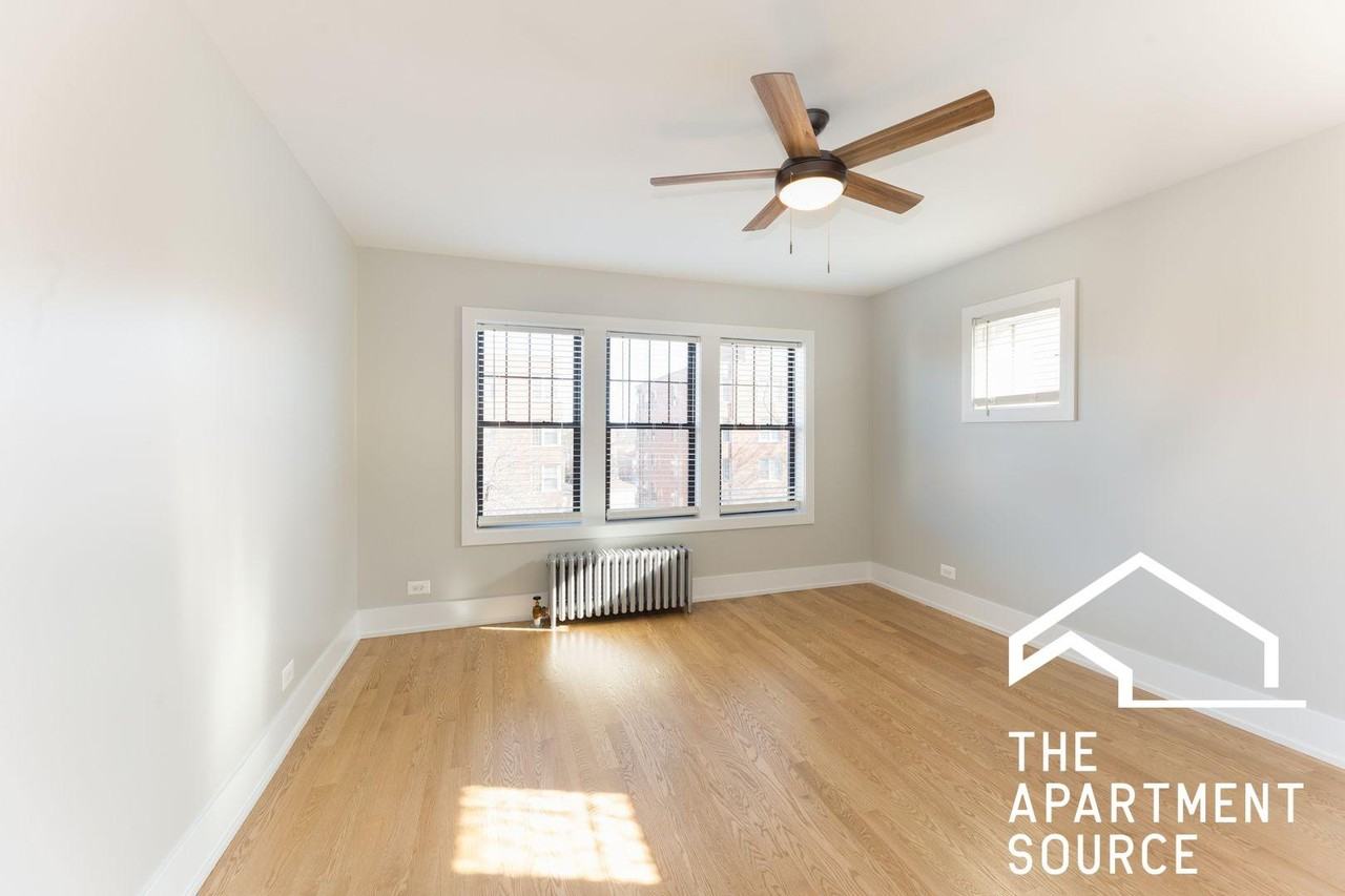 2617 W Berwyn Ave #3B - Photo 2 of 7