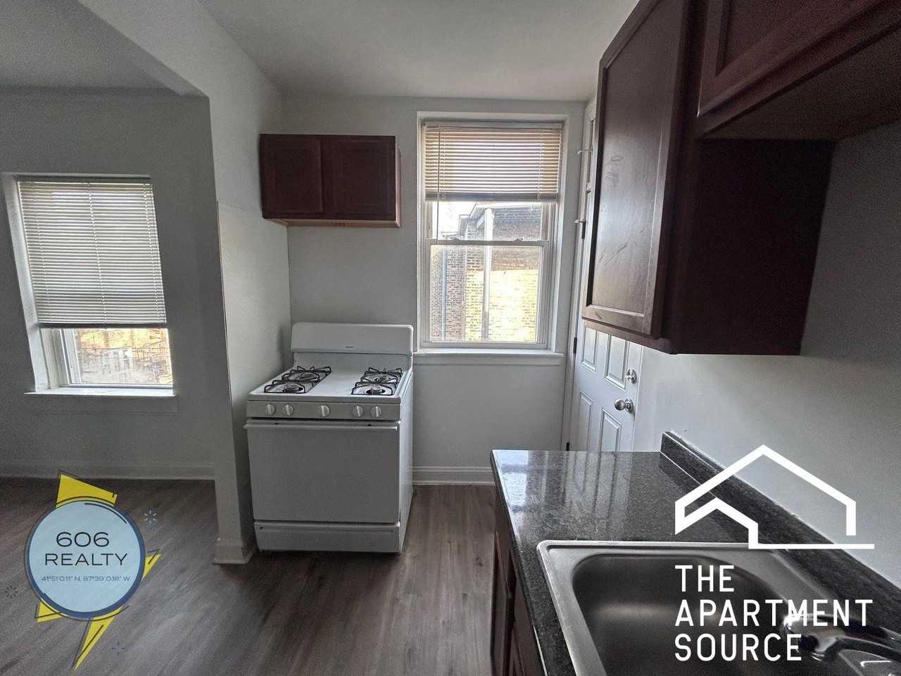 7340 N Damen Ave #2 - Photo 5 of 20