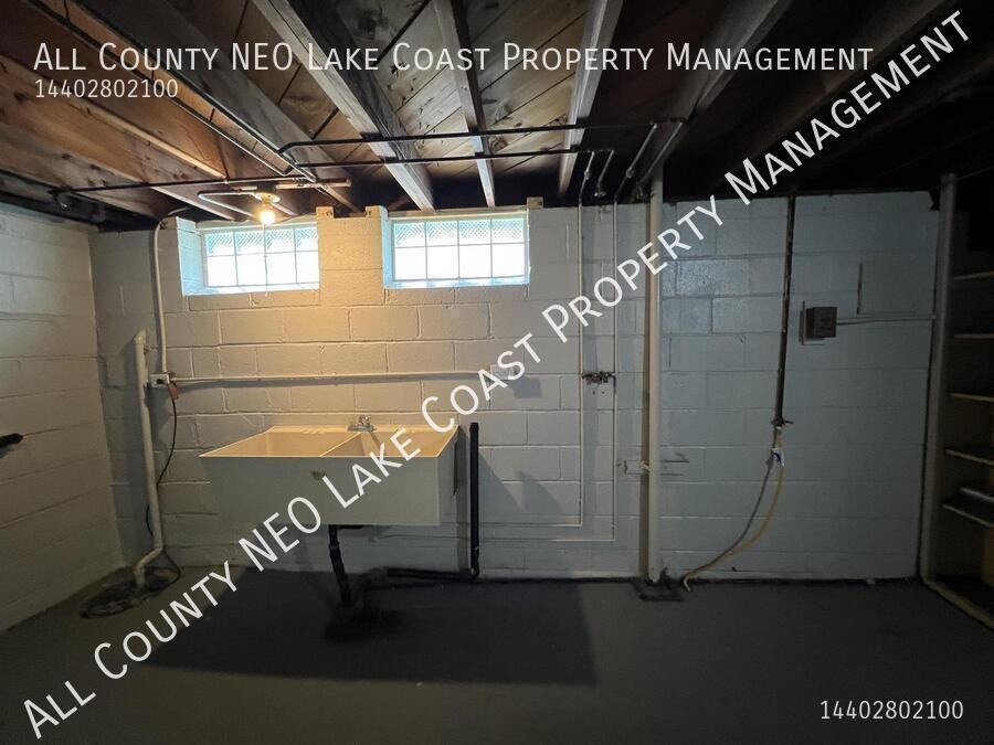8017 Fernhill Ave - Photo 7 of 7