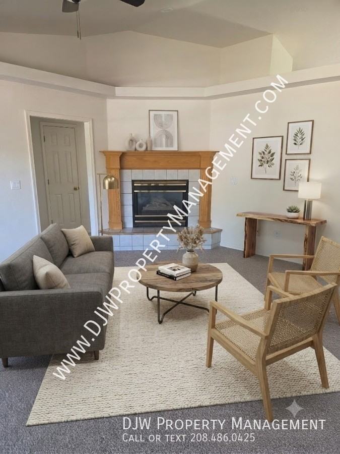 674 N Tall Pine Pl - Photo 3 of 11