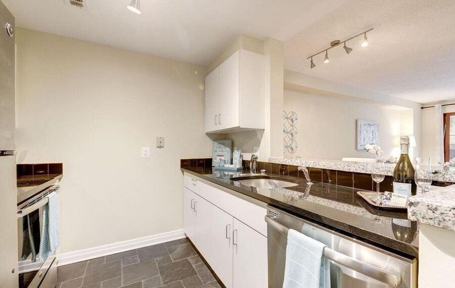 2301 N St Nw #102 - Photo 7 of 20
