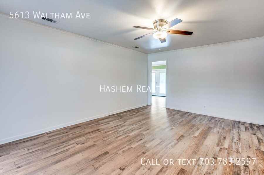 5613 Waltham Ave - Photo 7 of 12