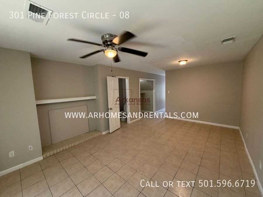 301 Pine Forest Cir #08 - Photo 2 of 16