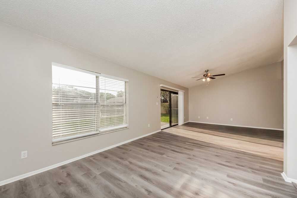 12020 Sula St - Photo 4 of 16
