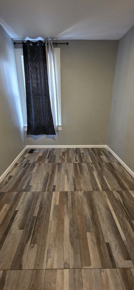 1075 Ellicott Dr - Photo 6 of 17