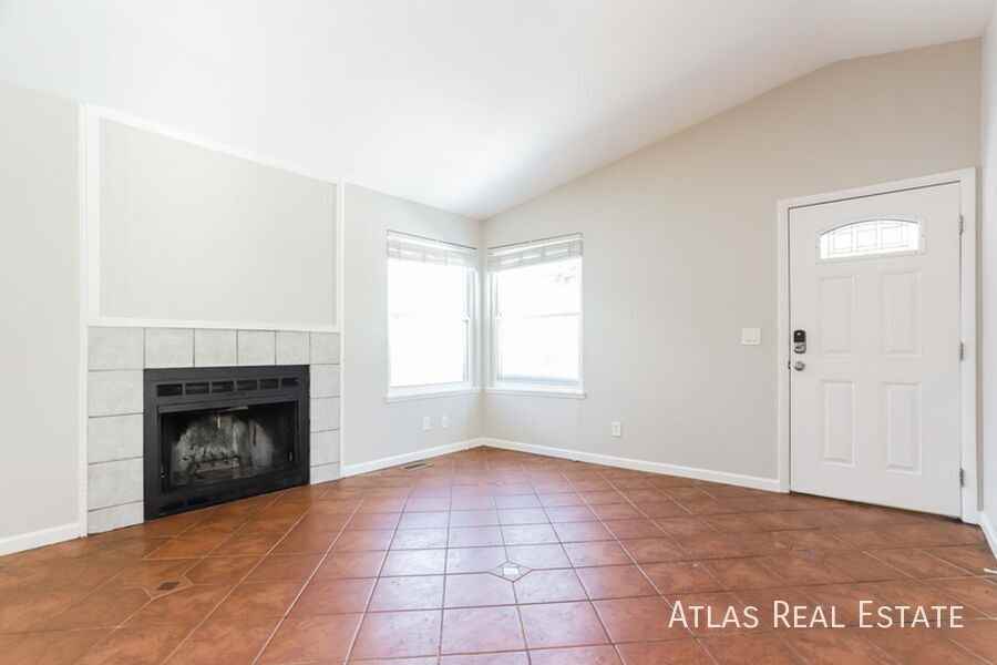 4835 S Pitkin Way - Photo 3 of 19