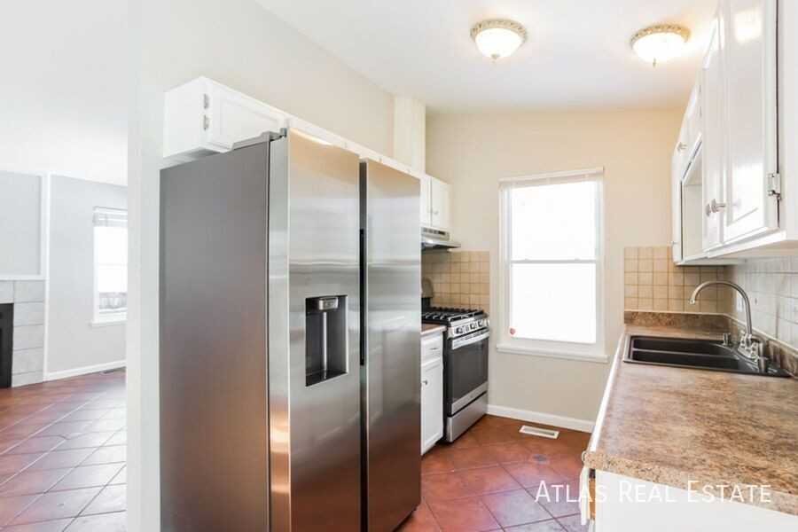 4835 S Pitkin Way - Photo 5 of 19