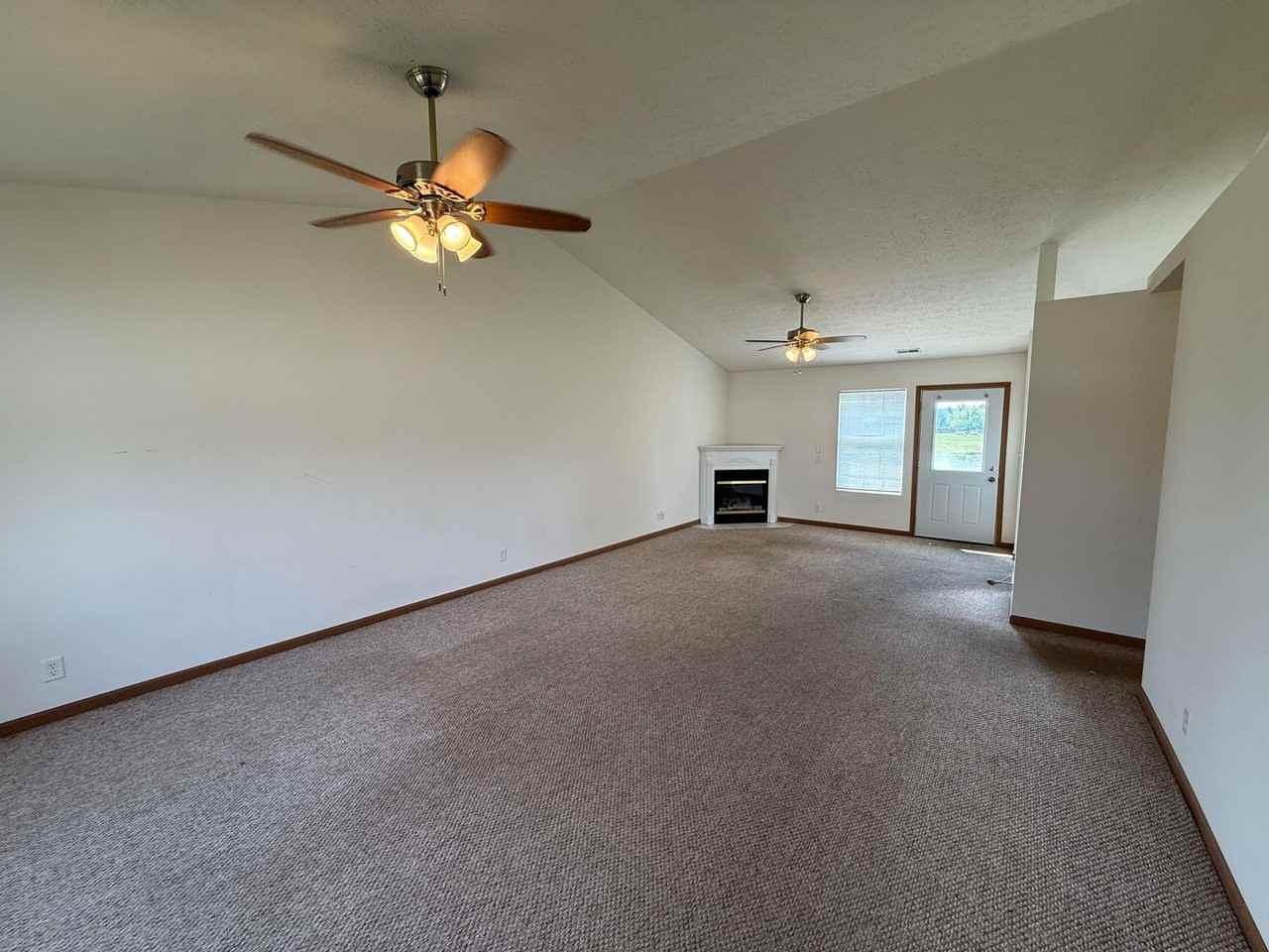 3217 Hopkins Ct - Photo 3 of 10