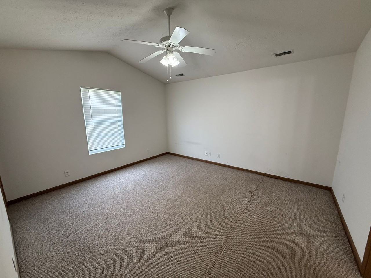 3217 Hopkins Ct - Photo 7 of 10