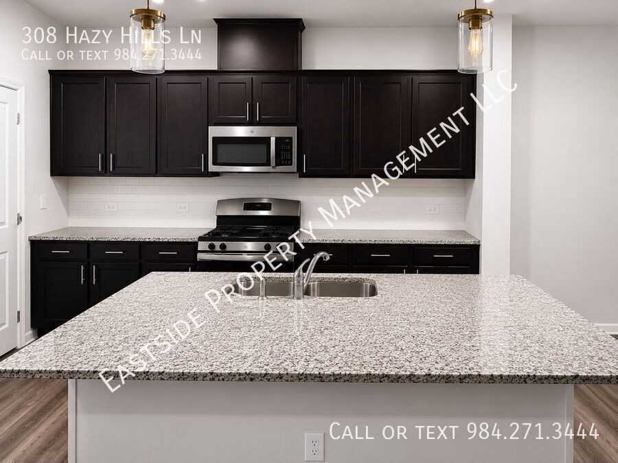 308 Hazy Hills Ln - Photo 2 of 15