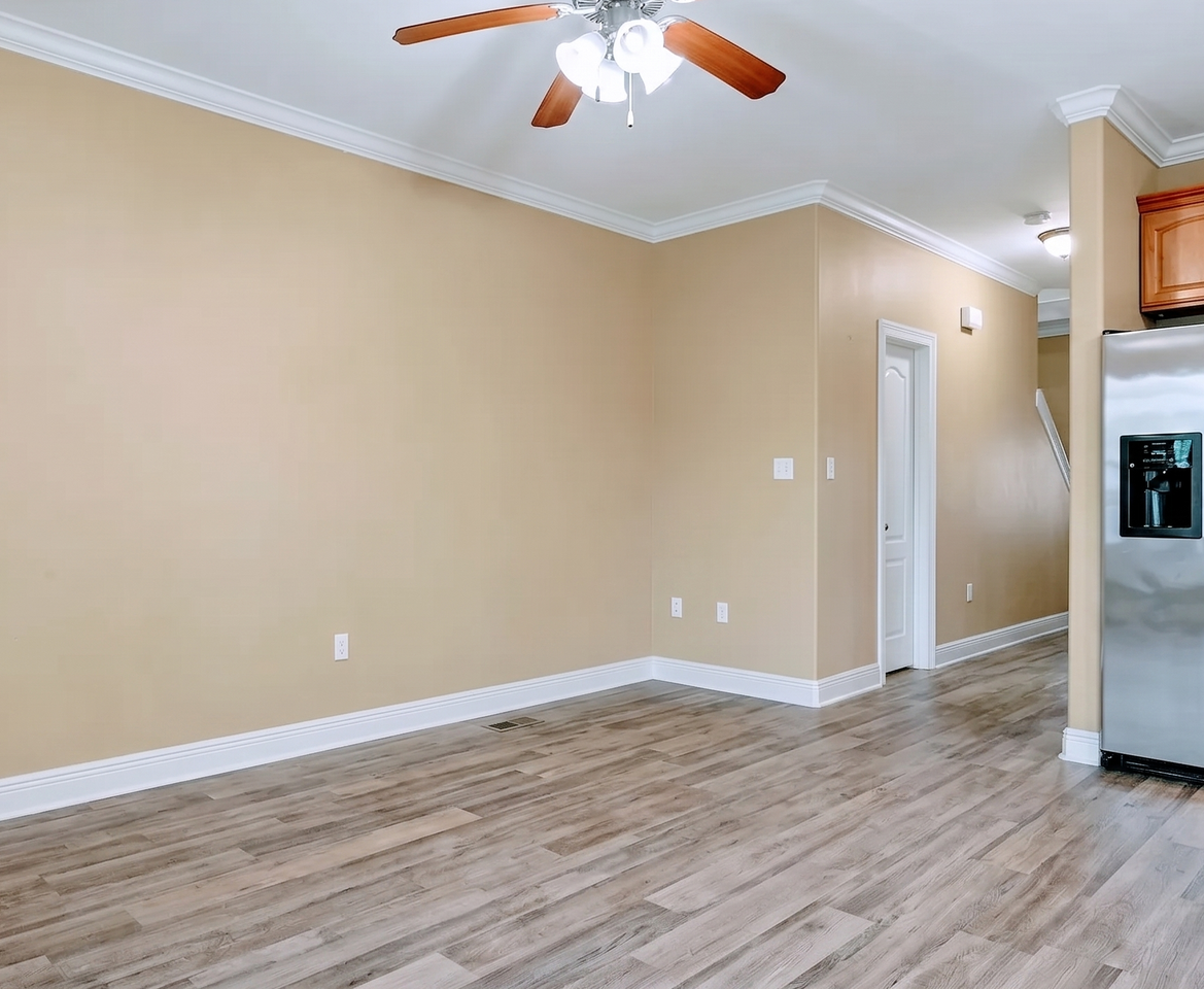 3485 Riverbend Cv #3485 - Photo 5 of 7