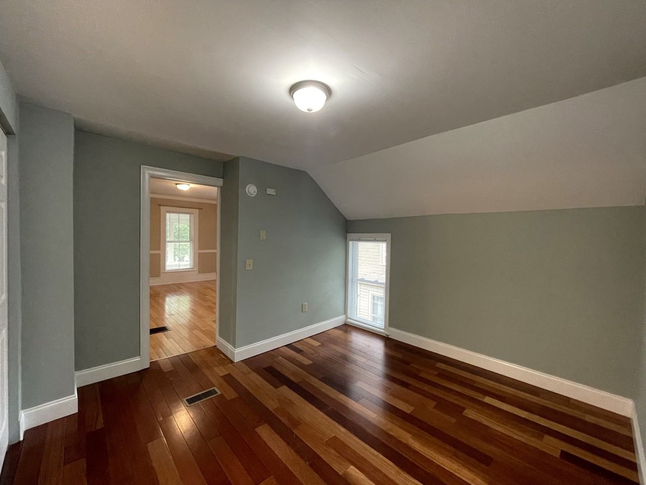517 W Gray St #B - Photo 6 of 20
