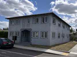 featured image of 431 N L St #8
