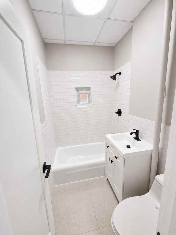 536 51st St #3 - Photo 7 of 8