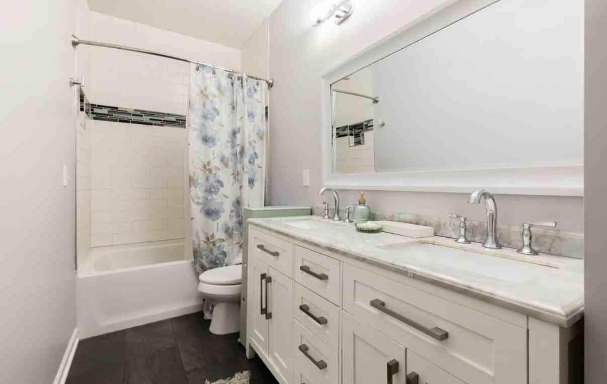 935 Whittier Dr #NA - Photo 5 of 20