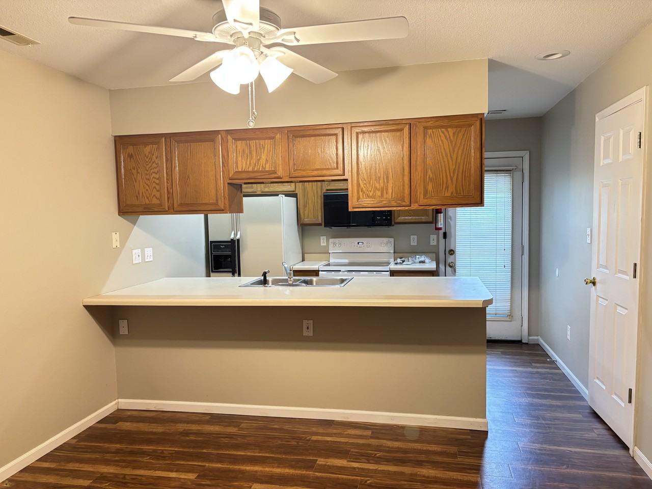 318 Nikki Way #NA - Photo 2 of 12