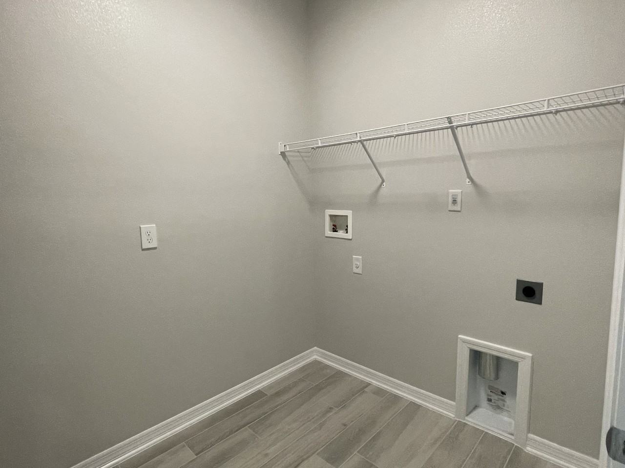 15911 Grafton Way #1 - Photo 7 of 20