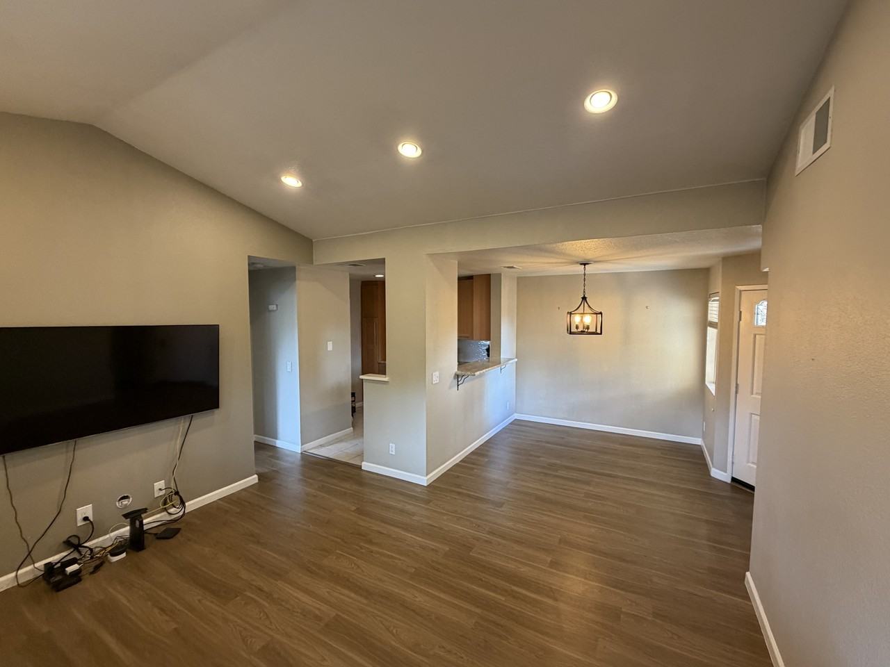 6933 Stagecoach Rd #H - Photo 6 of 21