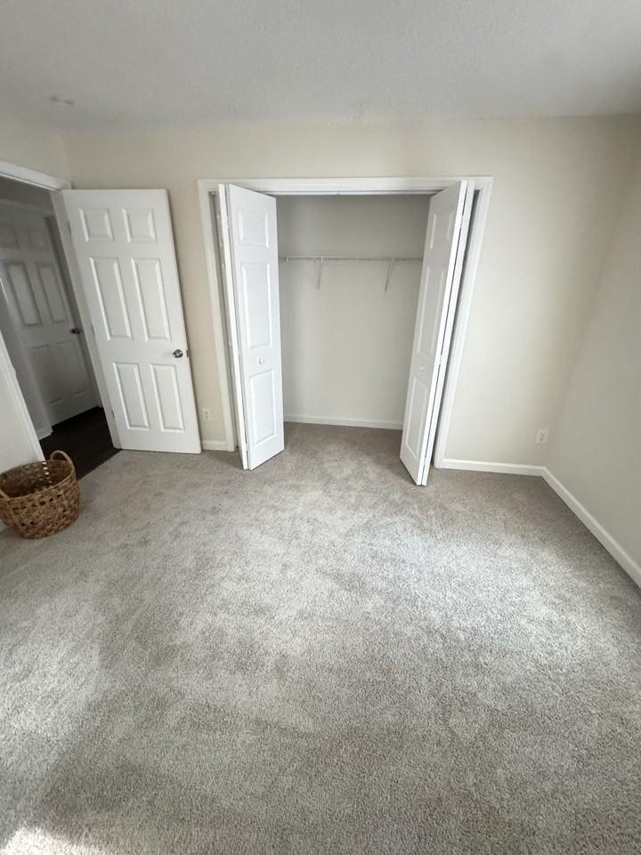 1210 Ridgewood Dr #NA - Photo 7 of 14