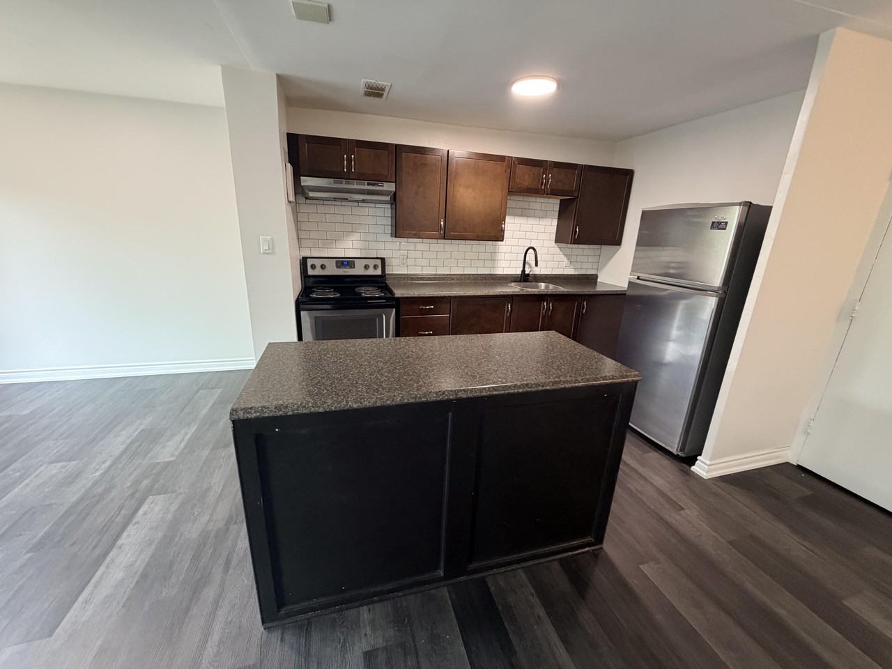 20 Bradmon Dr #508 - Photo 3 of 9
