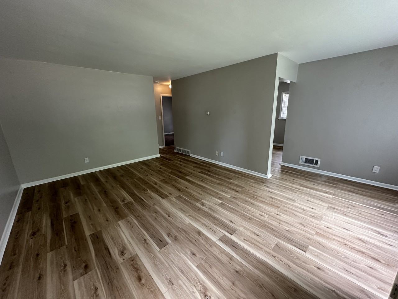 4006 8th St - Photo 2 of 8
