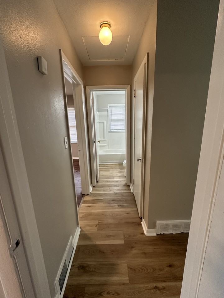 4006 8th St - Photo 5 of 8