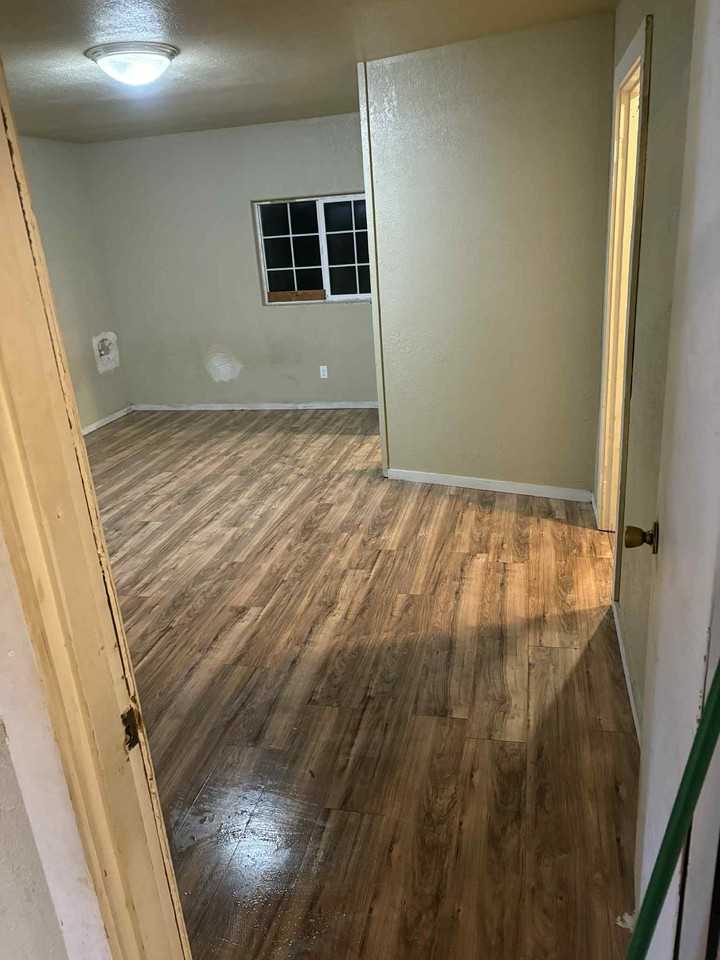 1315 1st St #NA - Photo 3 of 5