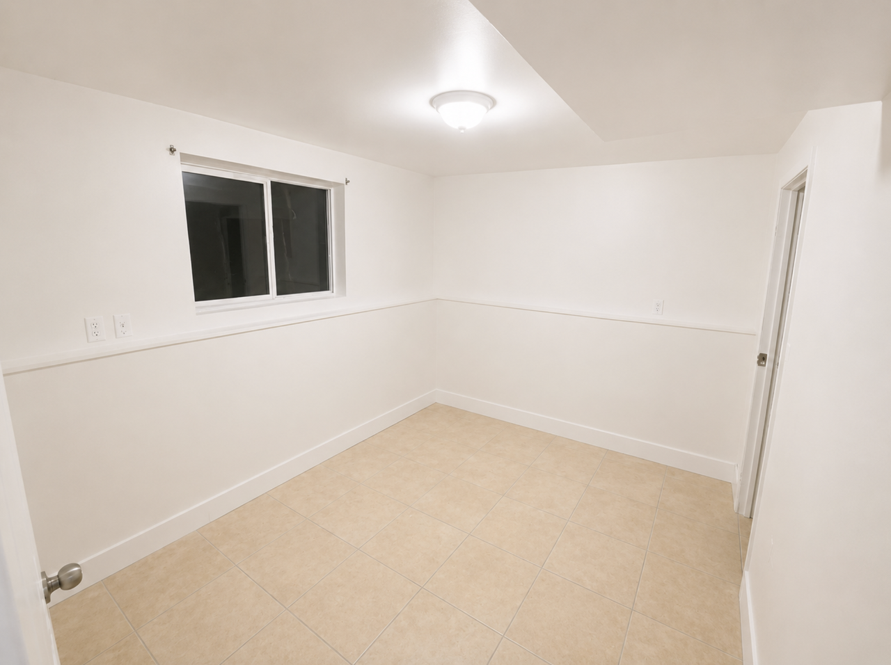 5242 S Hamlet Cir #NA - Photo 4 of 7