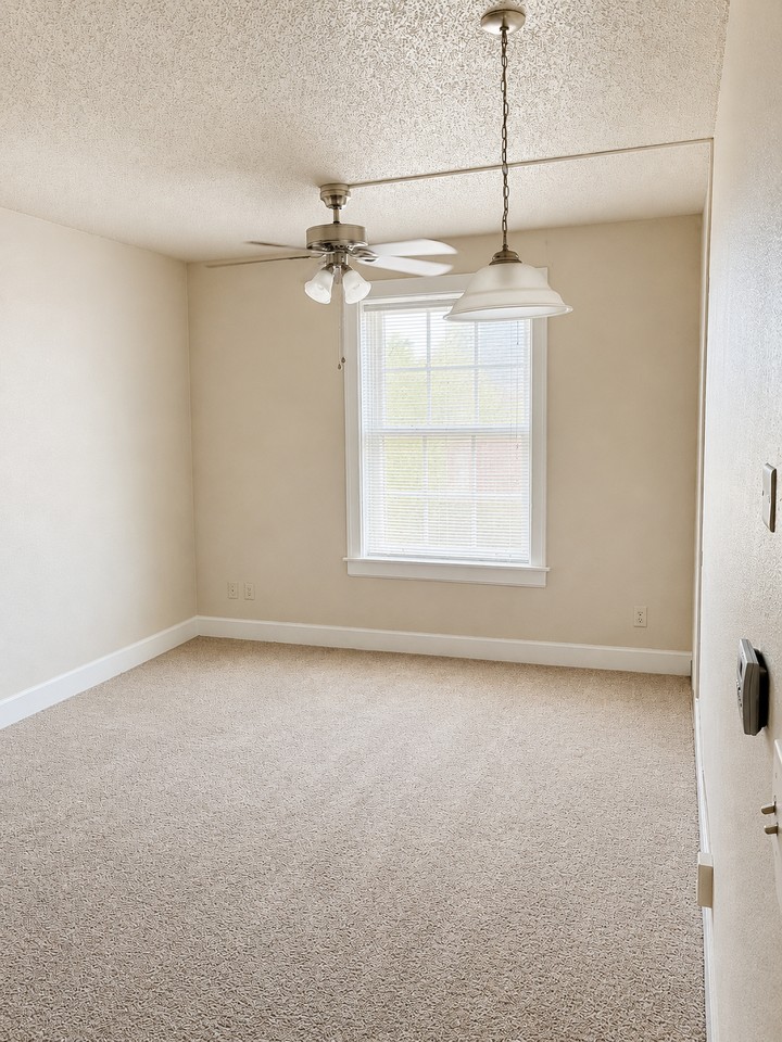 Osage Apartments - Photo 2 of 29