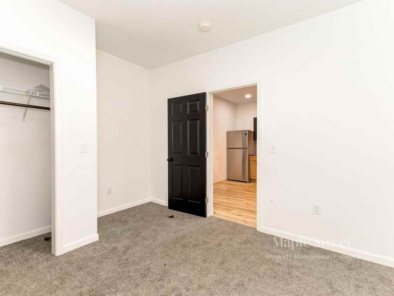910 Main St Aliquippa - Photo 6 of 32