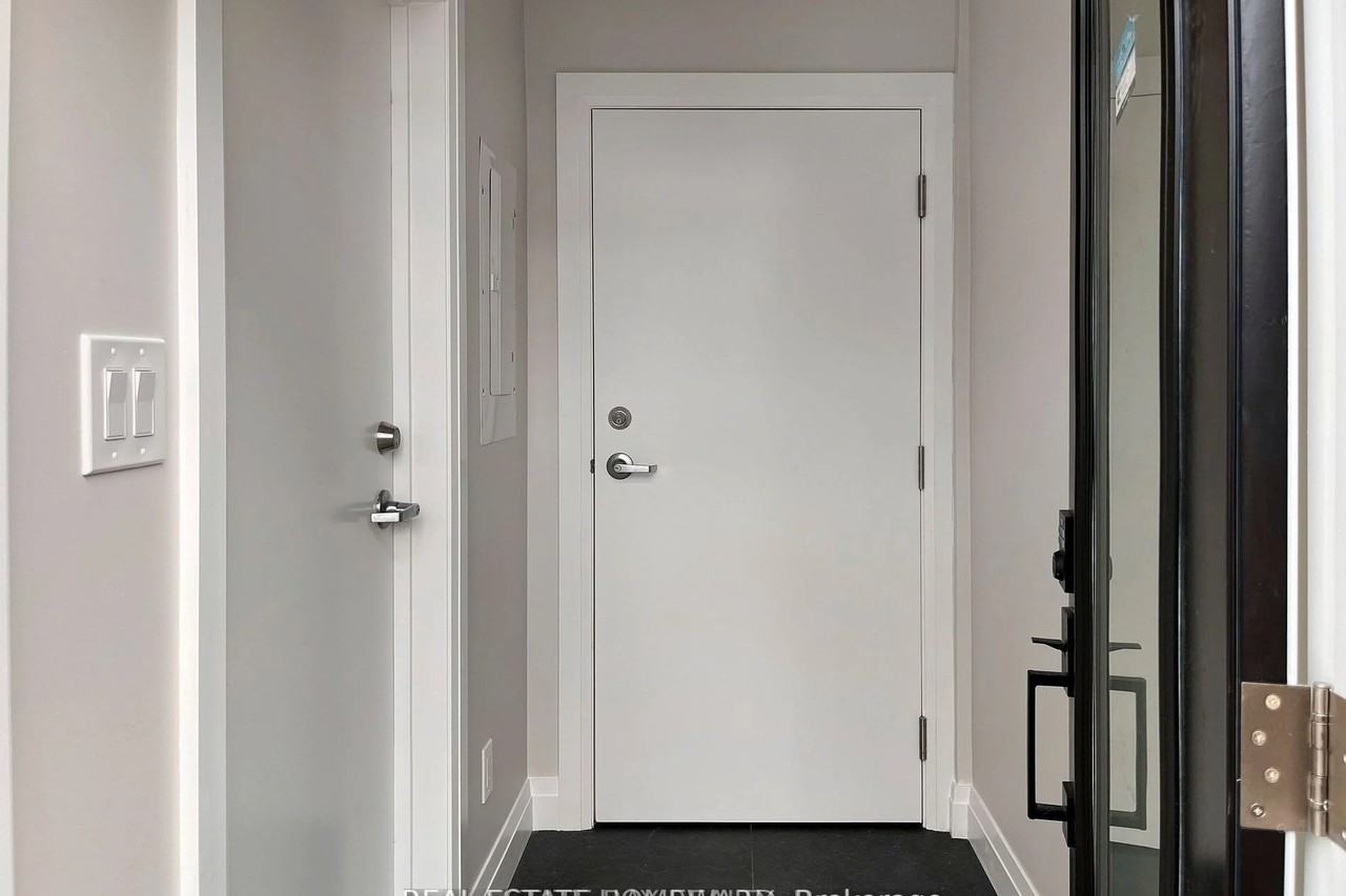 21 Alton Avenue - Photo 2 of 17