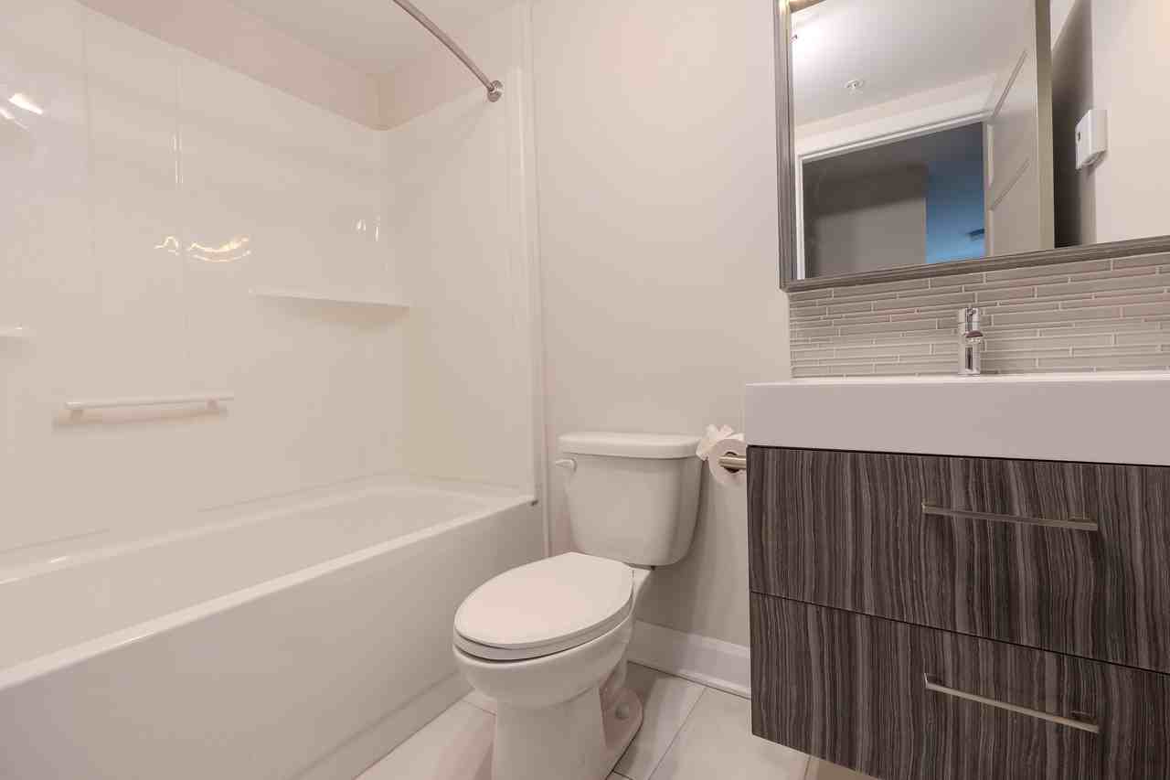 3400 Boulevard Saint-Elzéar Ouest - Photo 16