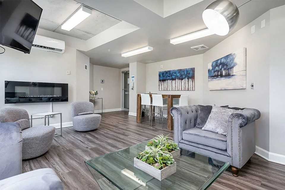 3400 Boulevard Saint-Elzéar Ouest - Photo 20