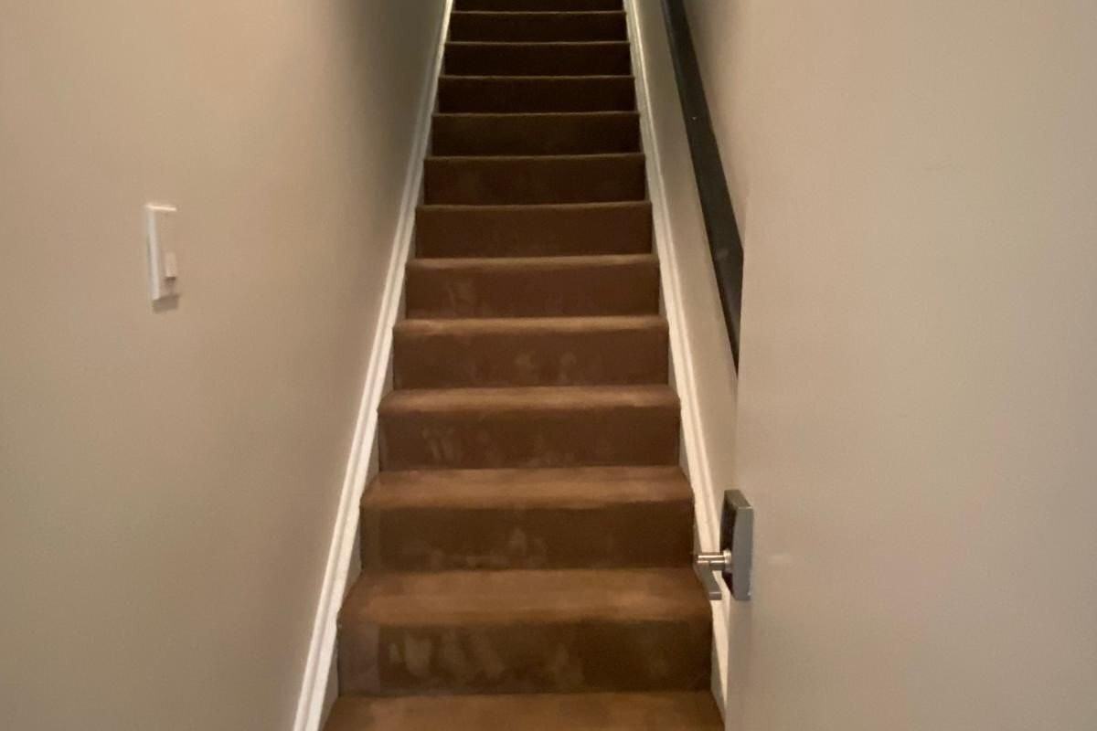 177 Logan Avenue - Photo 5 of 18