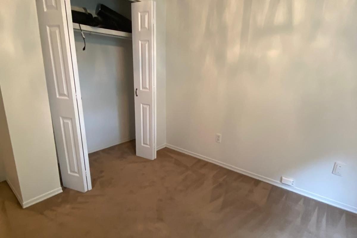 177 Logan Avenue - Photo 6 of 18
